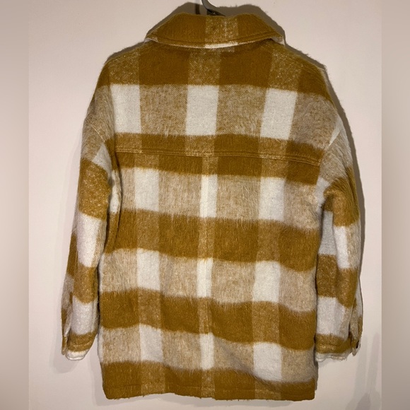 Universal Thread Shacket - Picture 3 of 3